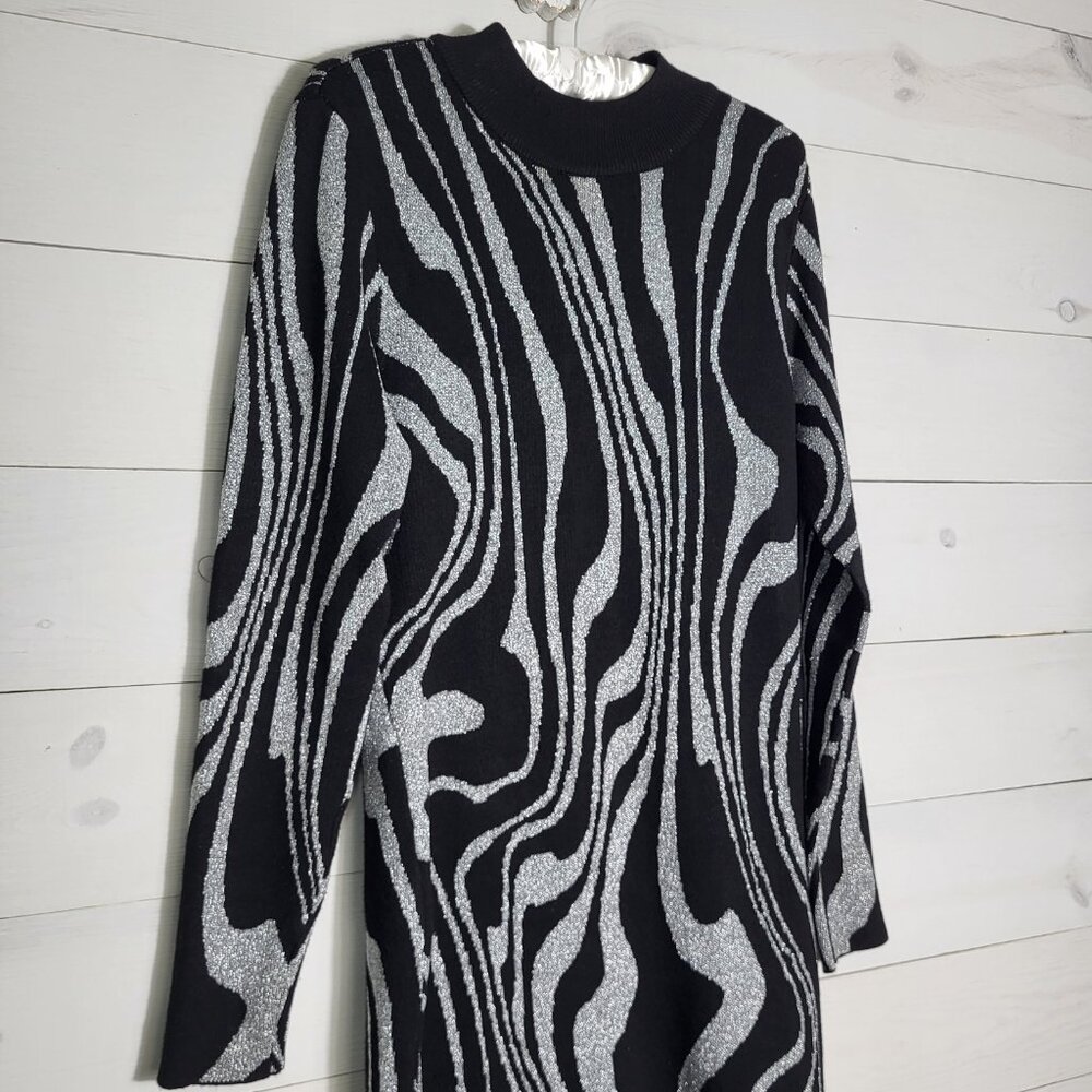 Derek Heart Women's Sweater Dress Metallic Silver Black Swirl Mob Wife.